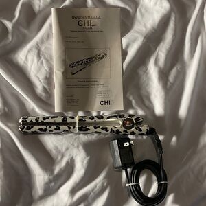 Smart Leopard Print Hair Straightener